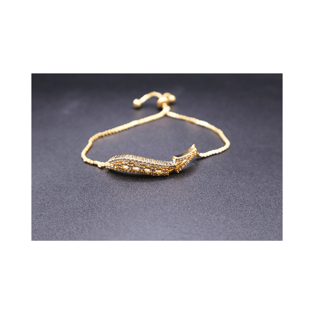 Golden adjustable bracelet with chain