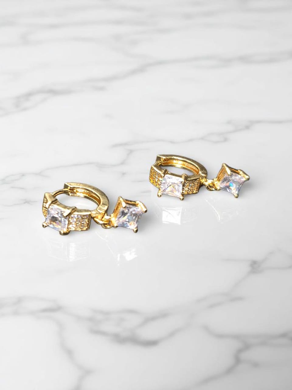 Zircon daily wear earrings