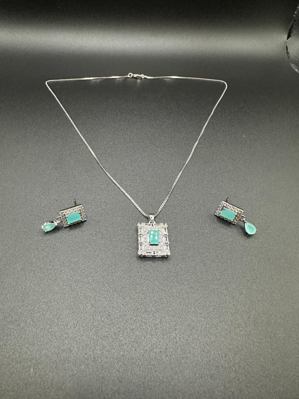 Delicate turquoise locket set
