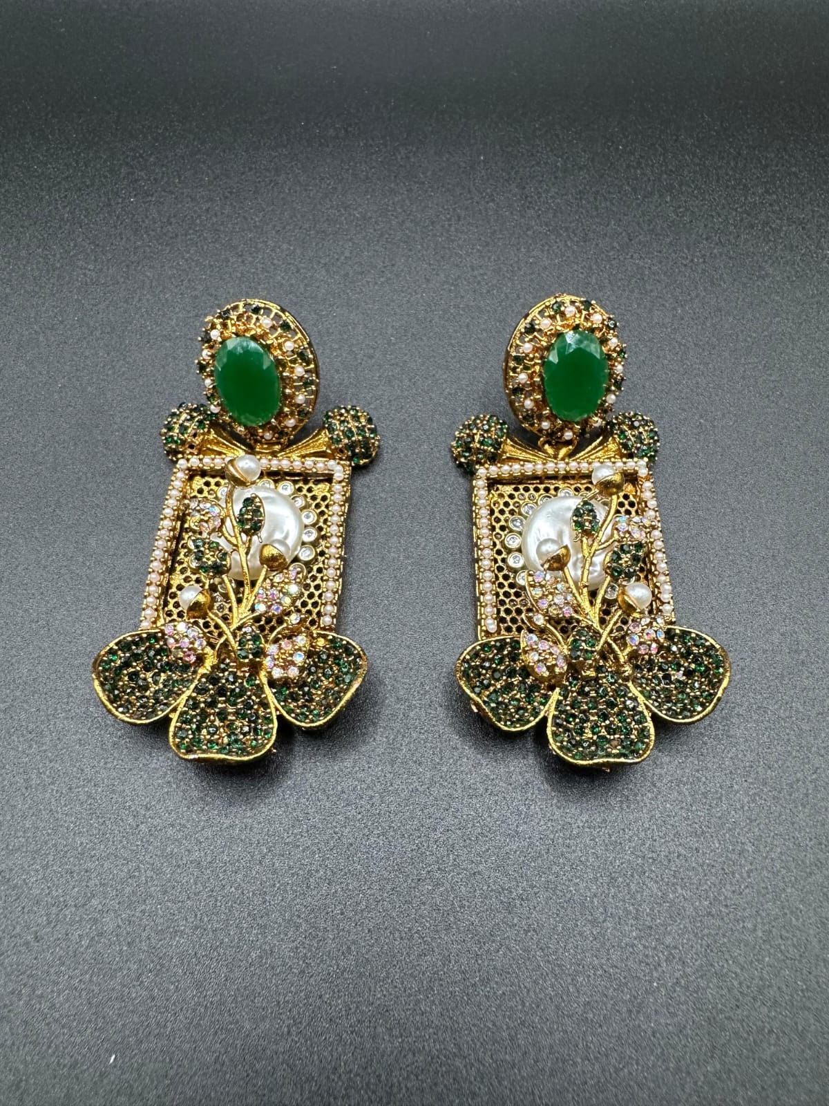 Turkish graceful emerald earrings