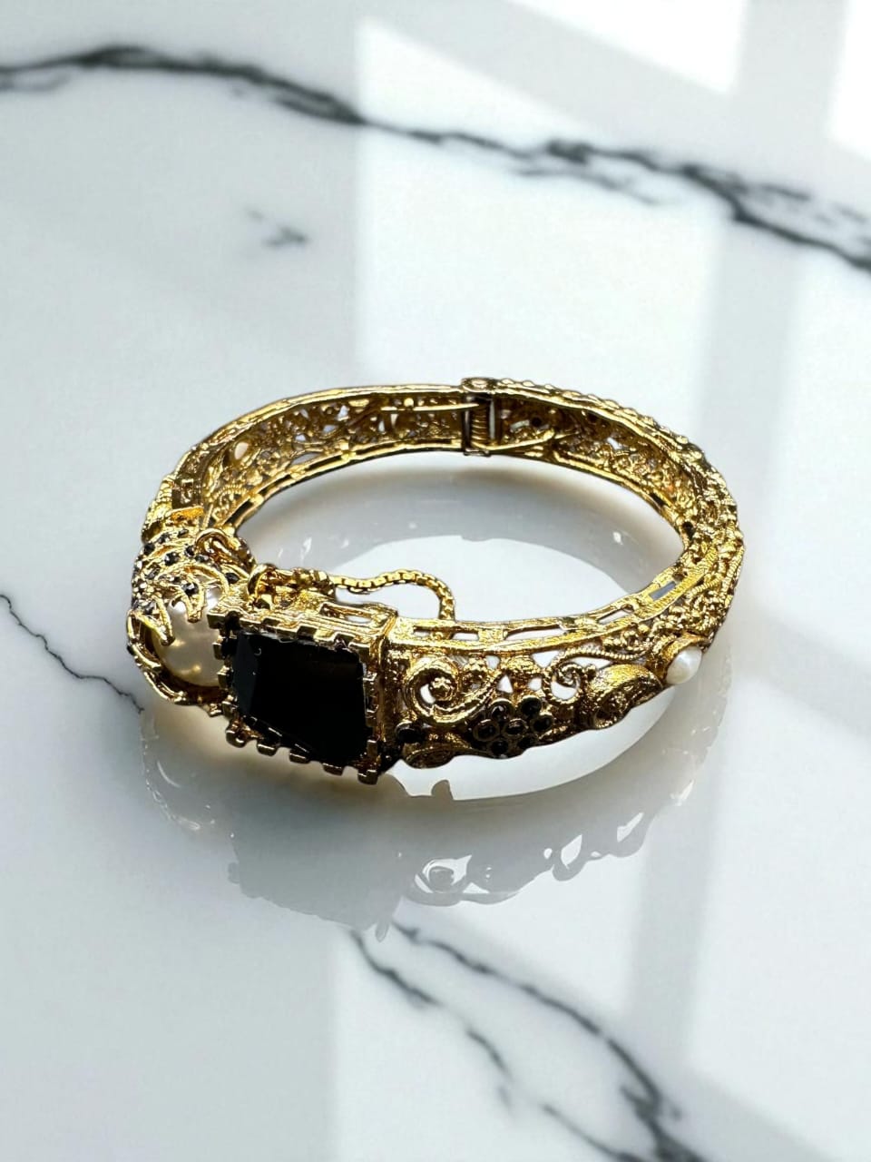 Turkish style black adjustable bangle