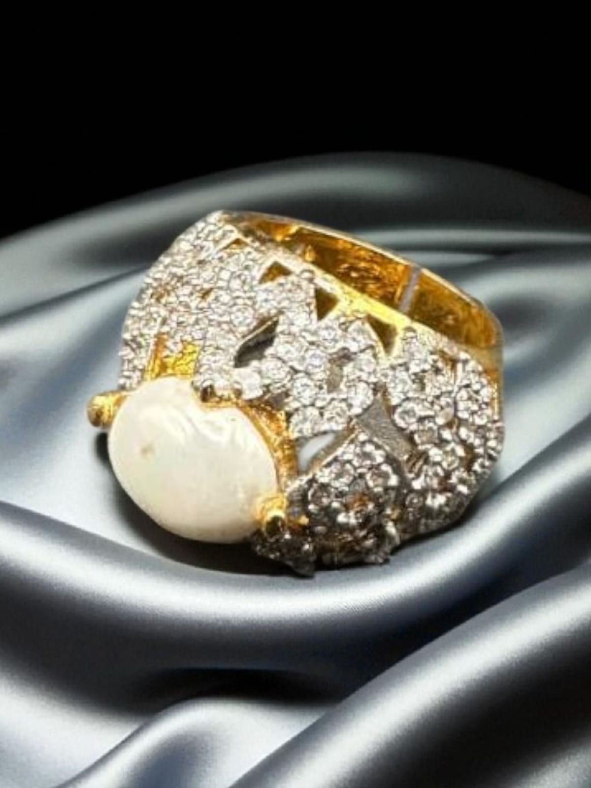 Turkish big round pearl ring