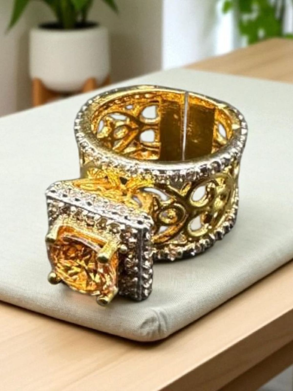 Turkish champagne big ring