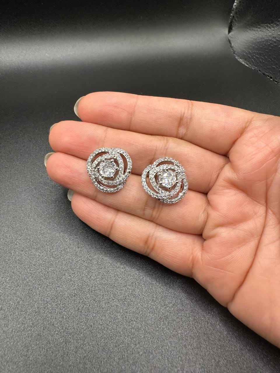 classis zircon studs