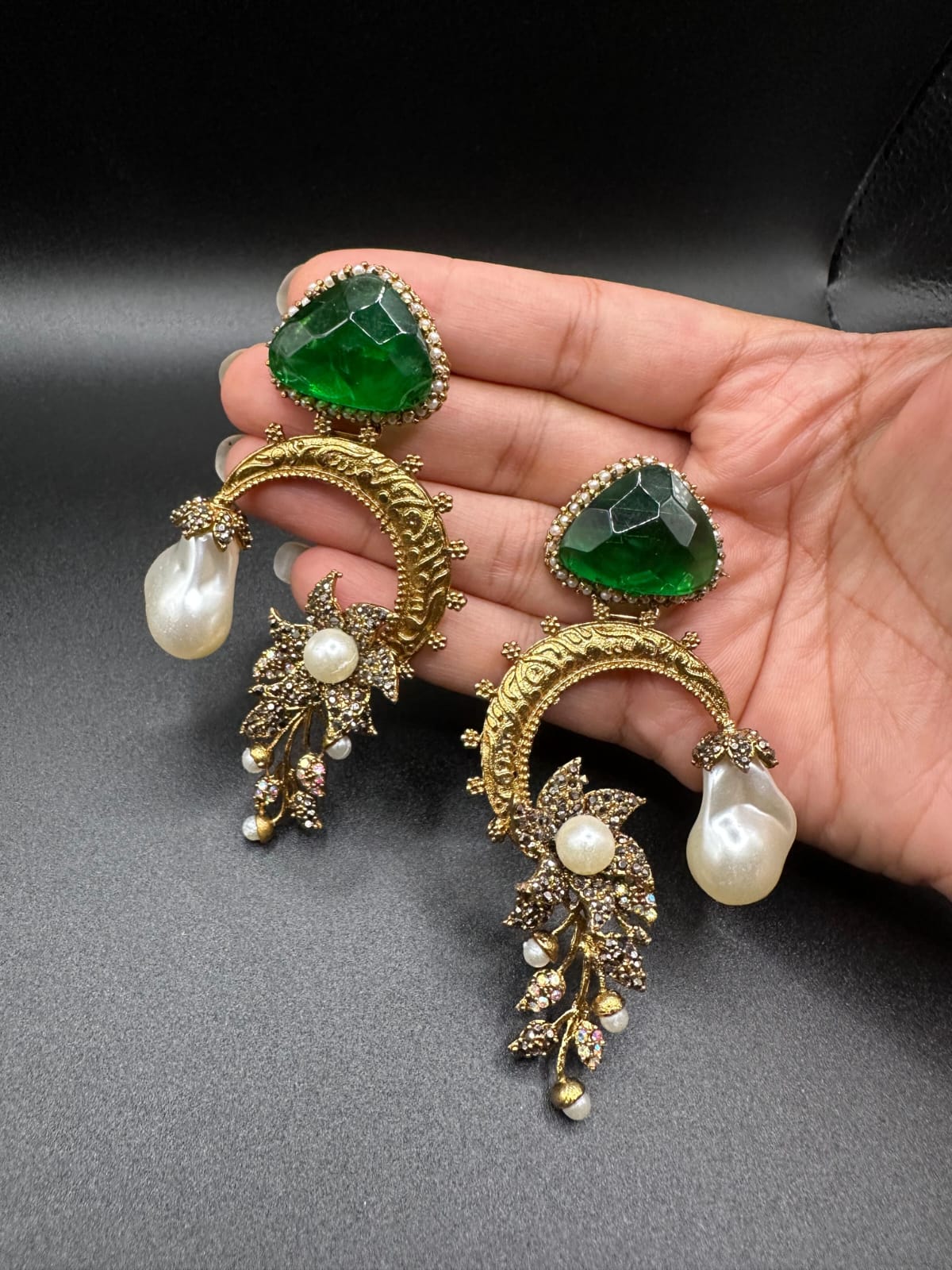 Turkish classic emerald earrings