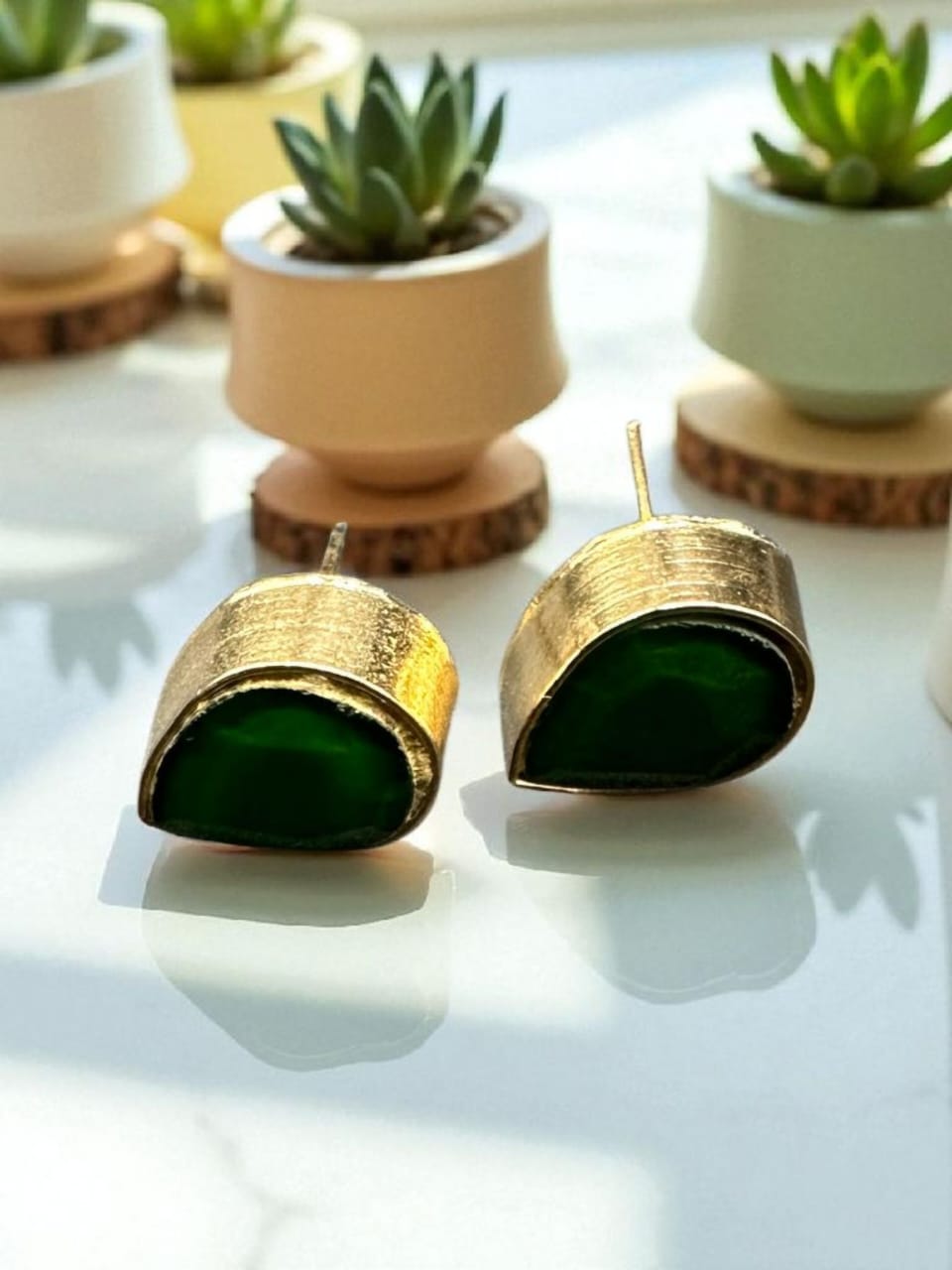 Turkish teardrop studs(emerald)