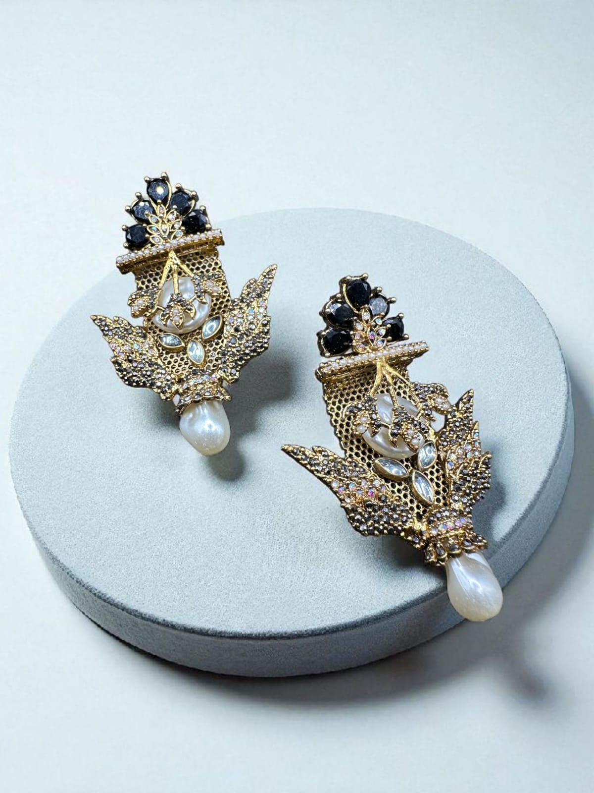 Turkish earrings with black stones