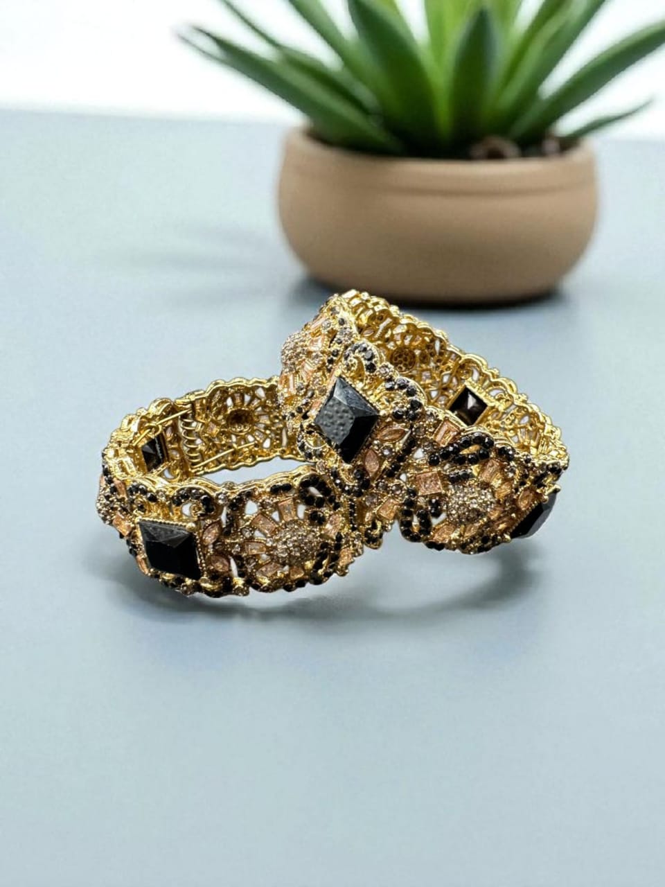 Turkish bold black bangles