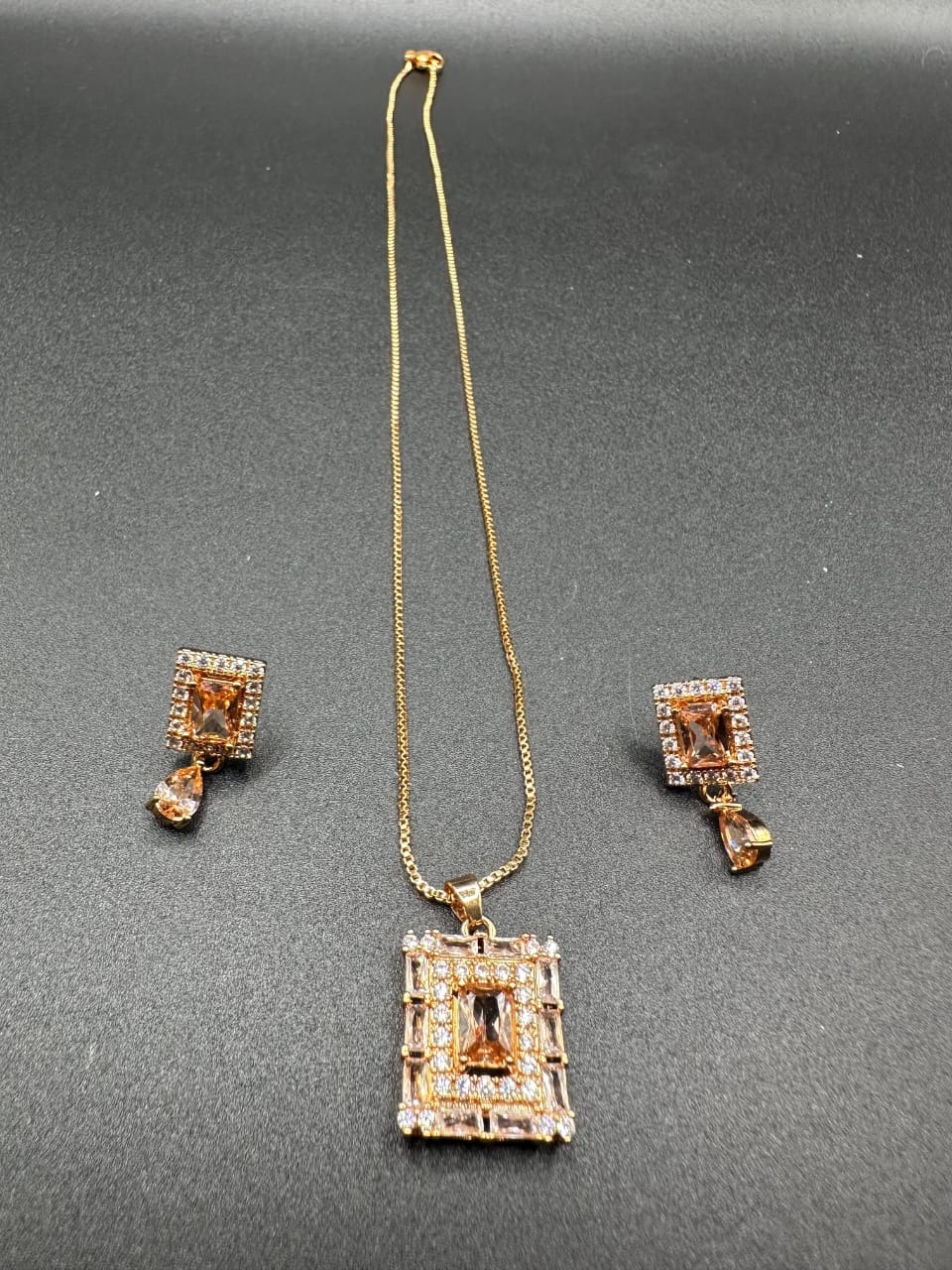 Delicate champagne Locket set