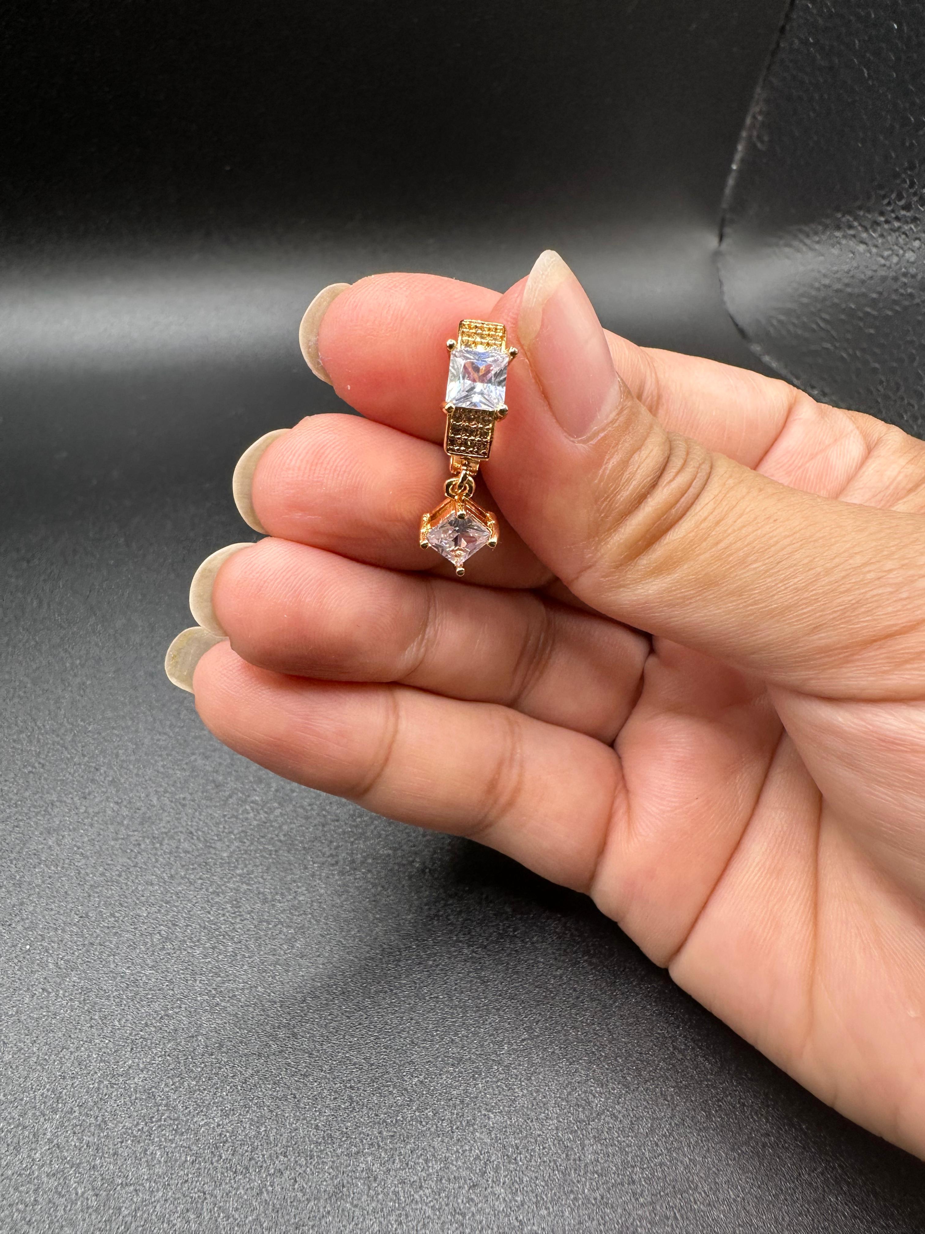 Zircon daily wear earrings