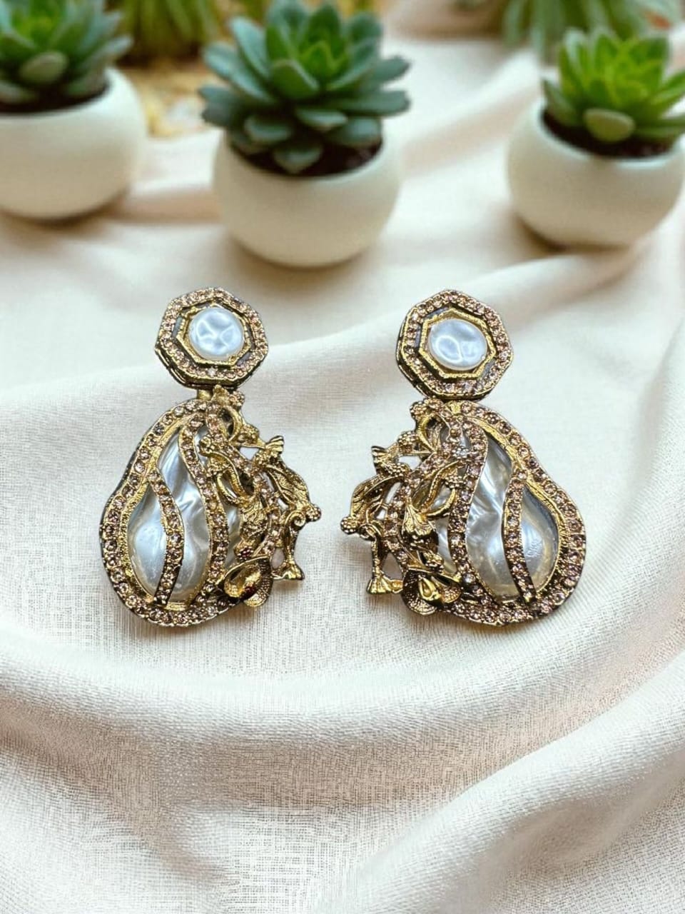 Turkish style white pearl with champagne stones earrings