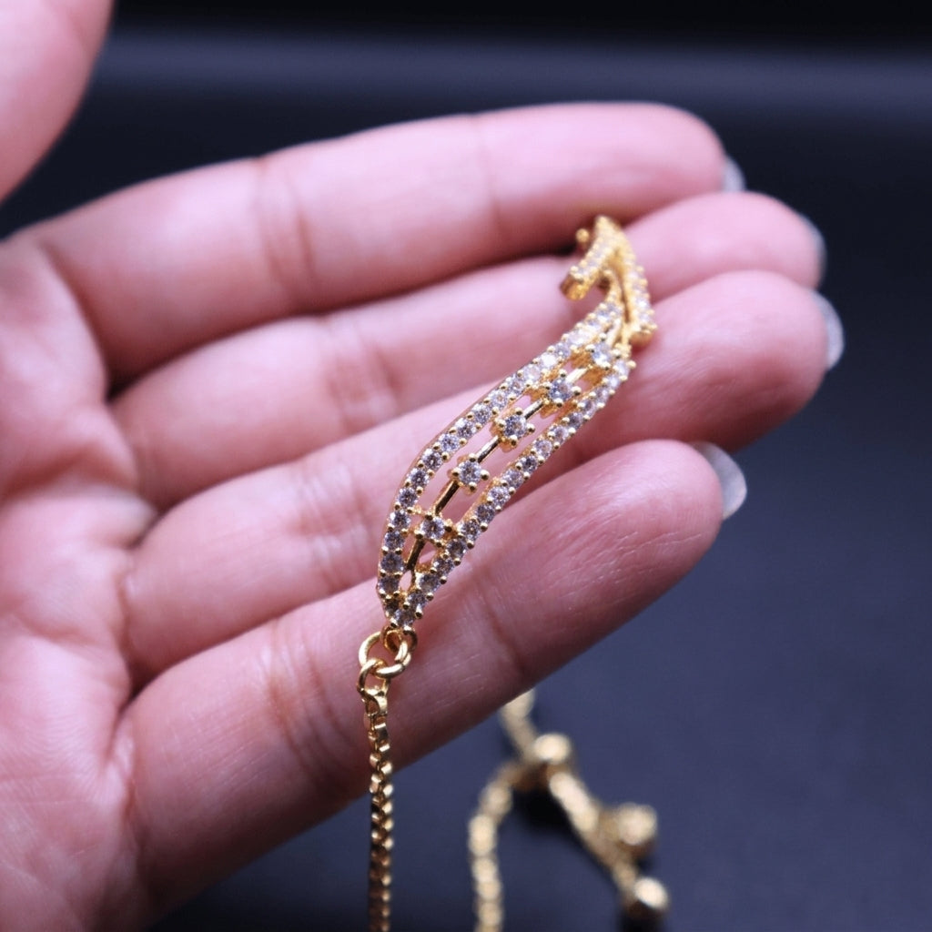 Golden adjustable bracelet with chain