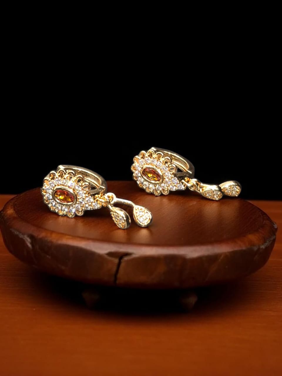 Gold plated earrings with champagne stones