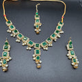 Delicate emerald set