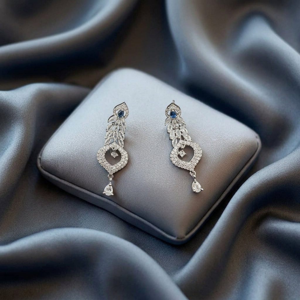 Silver earrings with zircon