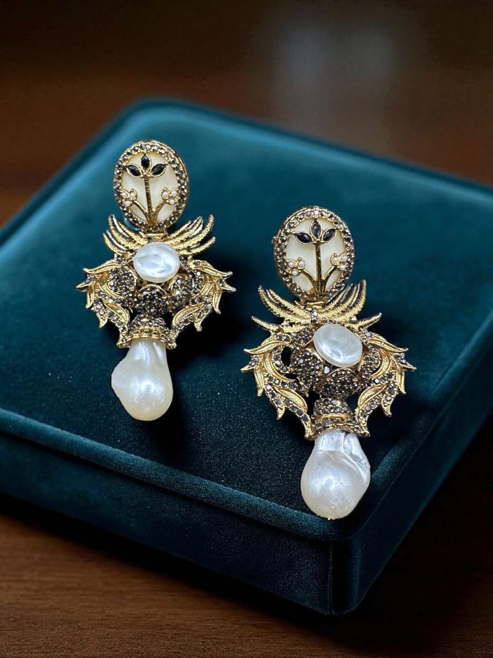 Turkish black earrings