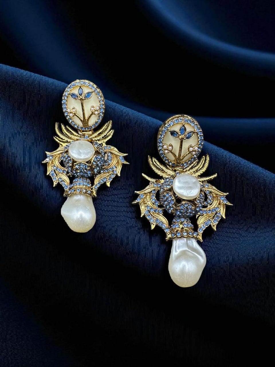 Turkish blue sapphire earring