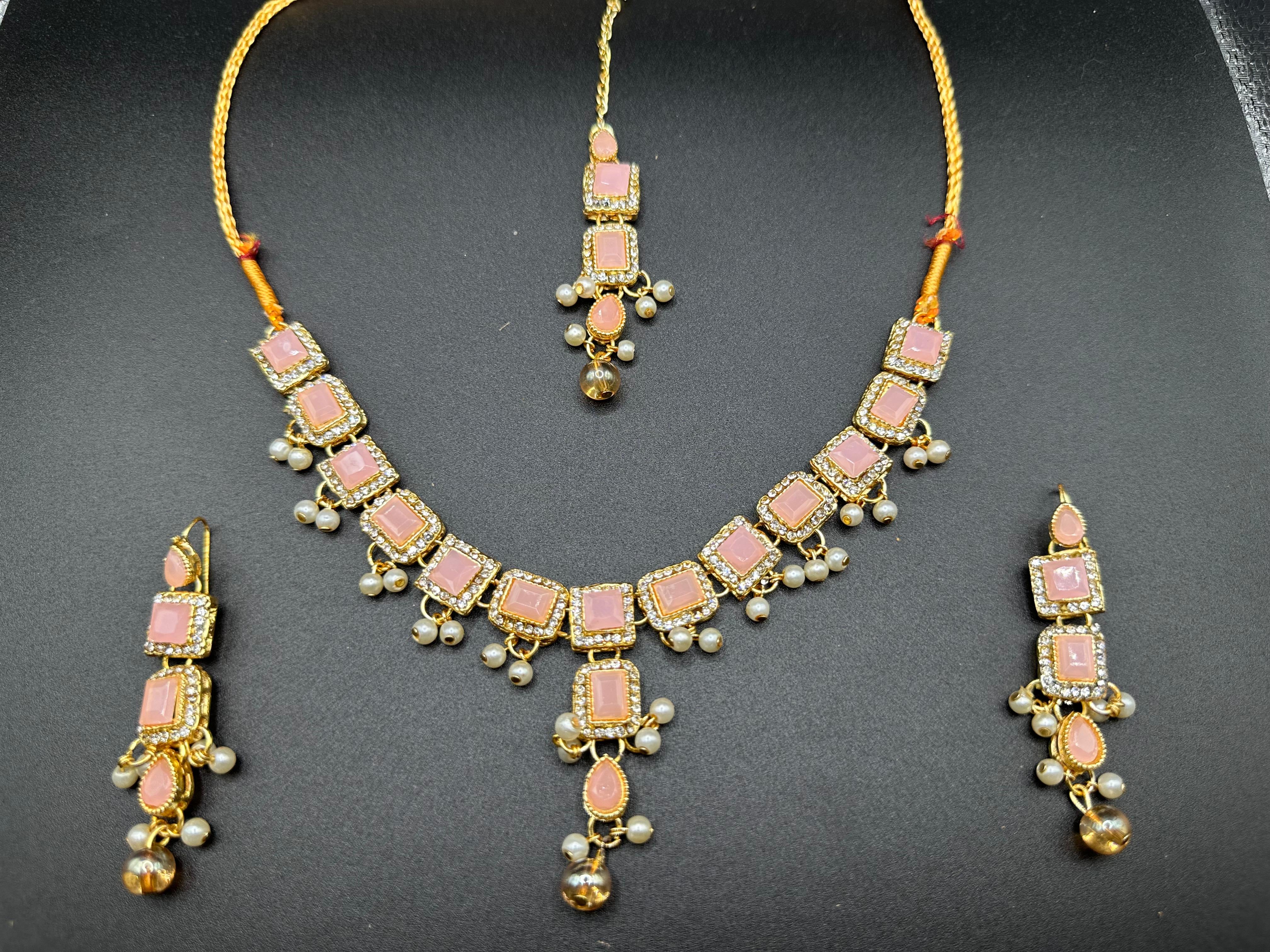 Delicate pink set